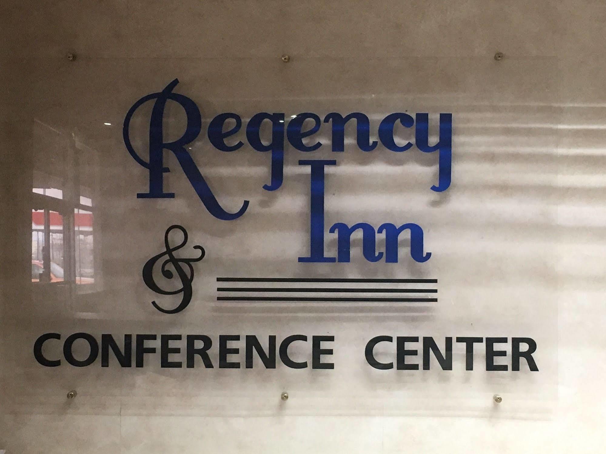 Regency Inn And Conference Center Clinton Eksteriør billede